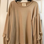Fantastic Fawn Women's Oatmeal tan balloon sleeve blouse size Large New Photo 0