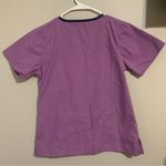 Carhartt purple v neck scrub top with pockets women’s size small Photo 2