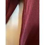 89th and Madison  maroon sweater. Sz. S Photo 3
