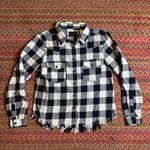 Risen  BLACK & WHITE BUFFALO PLAID FRINGE DETAIL BUTTON UP Photo 0