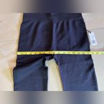 We Wore What  Seamless Circular Knit Leggings Black Medium yoga Photo 5