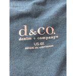 D & CO Denim Teal Short Sleeve Pullover V Photo 4