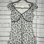 Loft Ann Taylor Black and White Cap Sleeve Fitted Blouse SZ 2 Petite Chic Preppy Photo 0