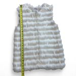 Forever 21  Chic Faux Fur Vest in Cream and White‎ Photo 3