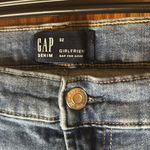 Gap  Denim Girlfriend Jeans Blue Medium Wash Floral Embroidery Size 32 (14) Photo 3