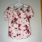 Love j NEW!  Cold Shoulder Pink Floral Shirt Size Juniors Small Photo 2