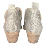 Dolce Vita Women's Sonni Snakeskin Ankle Bootie size 8 Gray Photo 6