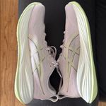 ASICS  cumulus 27 Photo 2