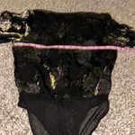 ASTR  the label women’s medium Eliza floral surplice burnout bodysuit‎ Photo 5