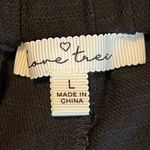 Love Tree  Black Cotton Shorts Patch Pockets Size Large 2.5” Inseam Photo 2