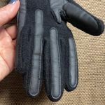 Isotoner  fleece gloves Photo 3