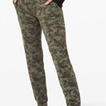 Lululemon  Ready to Rulu Jogger 29"
Heritage Camo Dark Olive Green Twill Photo 0
