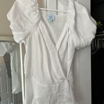 The Mint Boutique Top White Size M Photo 0
