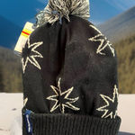 United by Blue New! Beanie Winter Hat Cap Made in USA Black White Stars Photo 0