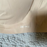 SKIMS  Naked Scoop Bra Photo 2