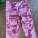 Zyia  Pink Camo Cropped Light n tight Photo 8