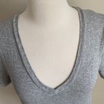 J.Crew Perfect Fit Tee Gray V Neck Short Sleeves Size Large Photo 3