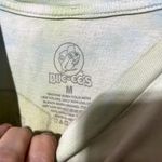 Buc-ee's  T Shirt womens Sz M Tropic Like it's Hot Tie Dye Pineapples Colorful Photo 3