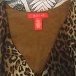 Urban Outfitters UO Leopard Deep V-Neck Semi-Shr Slvs Top EUC S Photo 4
