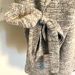 Forever 21 || Grey/black heather short top with bell split long sleeves Photo 2