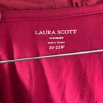 Laura Scott  Fuchsia Women's Top 20-22w Photo 1