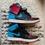 Nike Air Jordan 1 Women’s Retro High Top “NC to Chi” - Size 7.5 / 38.5 Photo 5