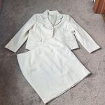 Le Suit  Ivory Two Piece Tweed Skirt Suit Set SIZE 16P Photo 0
