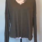 Wild Fable Olive Green Oversized Long Sleeve V-Neck Top Women’s XS Extra Small Photo 0