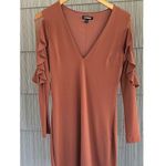 EXPRESS  Dress medium long sleeve cold shoulder mauve/nude long sleeve midi Photo 2