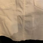 a.n.a Women’s NWT White Jean Skirt Size 4  Brand. Rough Cut Hem Photo 4