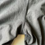 Fabletics  7/8 Winn II crossover Leggings in heather gray Small Photo 6