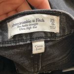 Abercrombie & Fitch Abercrombie Jeans High-Rise Photo 1