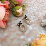 Black Bows And Pearl Wreath Earrings Gold Photo 2