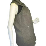 Banana Republic  Vest Gray, Wool, Zip Close Pockets Size M.  D45 Photo 4
