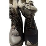 Storm By Cougar Women’s Sz 10 Gray leather Faux Fur Boots Activewear Travel Wear Photo 1