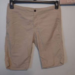 Columbia  GRT Size 4 Womens Hiking Shorts 11 in Inseam Beige Photo 0