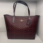 Coach  City Tote Bag In Signature Canvas  # CV978 Photo 0