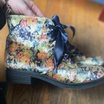 Dirty Laundry  Suede Floral Valoor Combat Boots, size 7.5 Photo 0