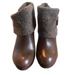 Max Studio Y2K brown leather Sherpa fur buckle,  boot size 7.5-8 like new Photo 4