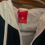Nike  Raincoat w/ Zipper Pockets - Size Medium Photo 4