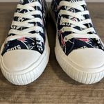FOCO New England Patriots Low Top Repeat Women's Canvas Sneakers Size 7 #2528 White Photo 3