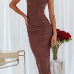 Selfie Leslie Ruched maxi dress in shimmer brown Photo 0