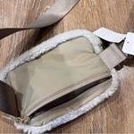 Lululemon NEW Everywhere Belt Bag Fleece Photo 6
