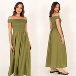 Petal and Pup  Tessa Off Shoulder Midi Dress in Green  Photo 2