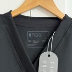 FIGS Sona FORMx Slim V-Neck Scrub Top in Black, Size Large Photo 8