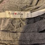 Heart & Hips  Gray Long Sleeve Hooded Lightweight Pullover Sweatshirt Women Sz L Photo 3