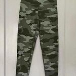 Aerie  Camo Leggings size Medium Photo 0