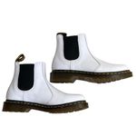 Dr. Martens  2976 Chelsea Boots Women’s Size 9 White Leather Pull-on Street Style Photo 7