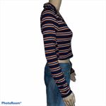 Urban Heritage  long sleeve crop top Photo 3