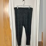Victoria's Secret Incredible Essential Black Leopard Print Crop Leggings Size 16 Photo 1